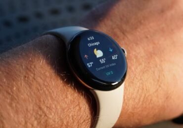 Google Pixel Watch 2: A smartwatch that blends Wear OS and Fitbit
