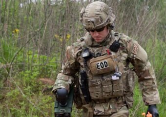 Dyess AFB EOD team bomb defusal training