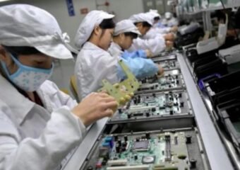 apple-iphone-factory-china