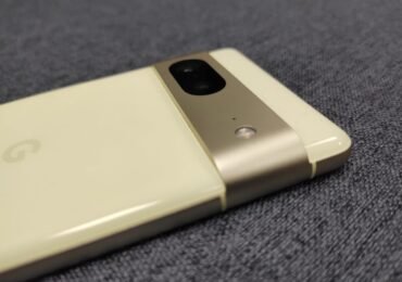 Pixel’s Update Power Play Puts Samsung on the Defensive