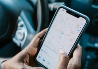 smartphone driving safety app