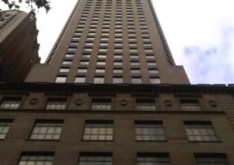 swiss-banking-towers