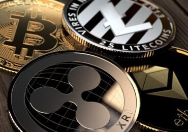 Institutions Load Up on XRP as Banking Favorite While AI DeFi Star Unilabs Steals Spotlight