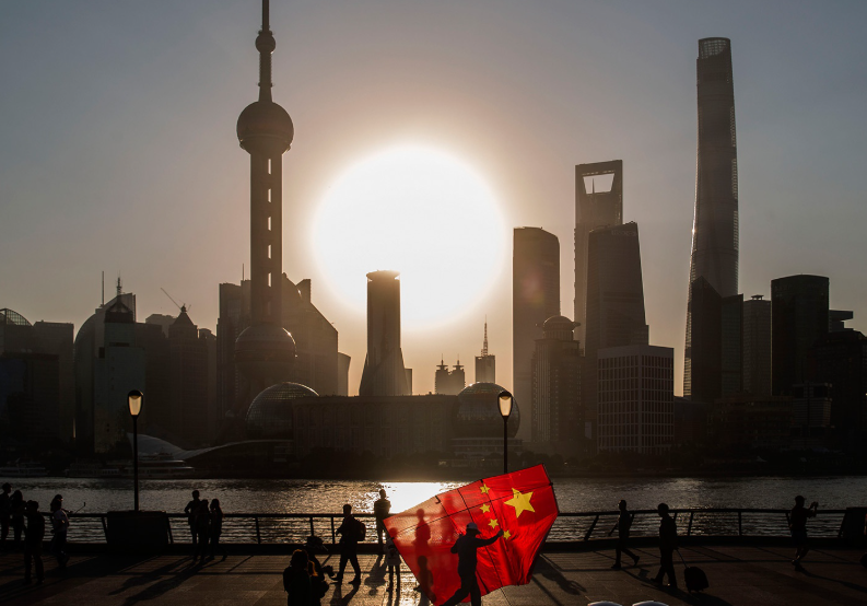 china-flag-shanghai-sunrise-