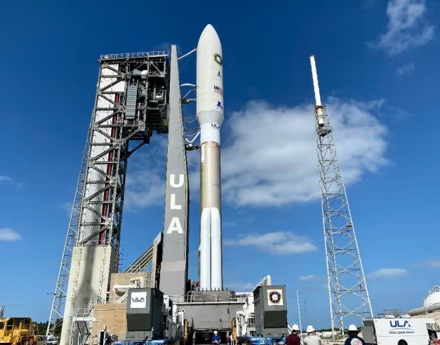 Atlas V rocket cloud computing Europe internet