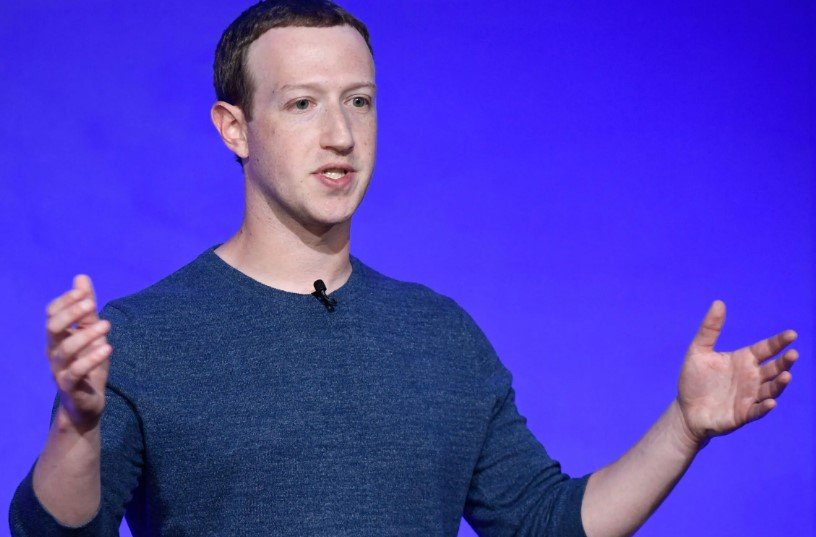 Mark Zuckerberg Sam Altman AI poaching