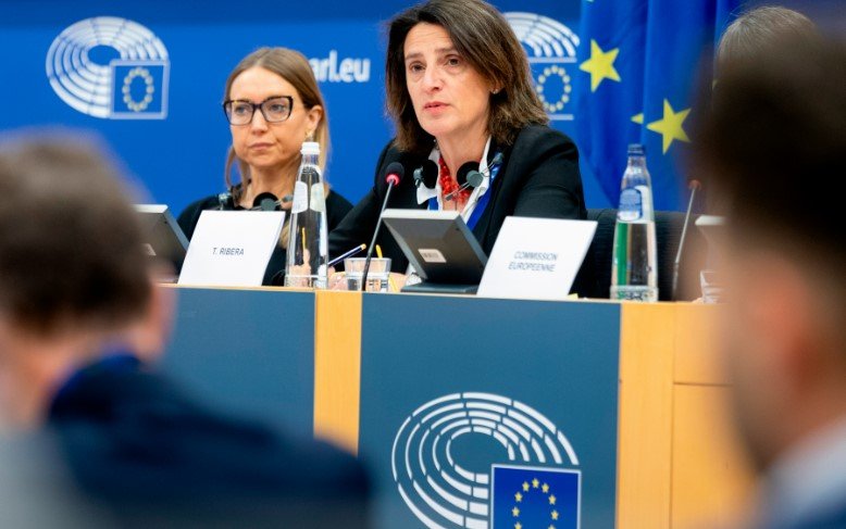 european commission technology press