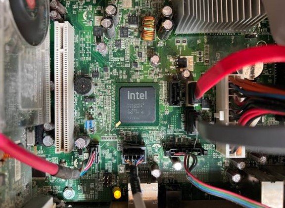 Intel 386 processor internal wiring CT scan