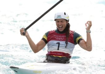 Jess Fox canoeing