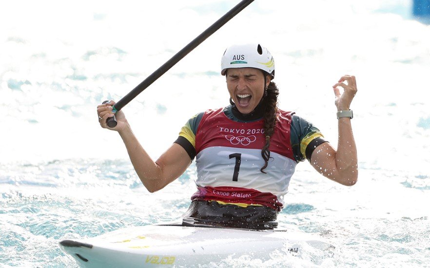 Jess Fox canoeing