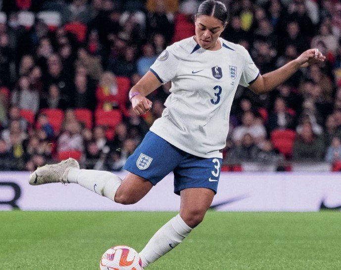 Jess Carter soccer player