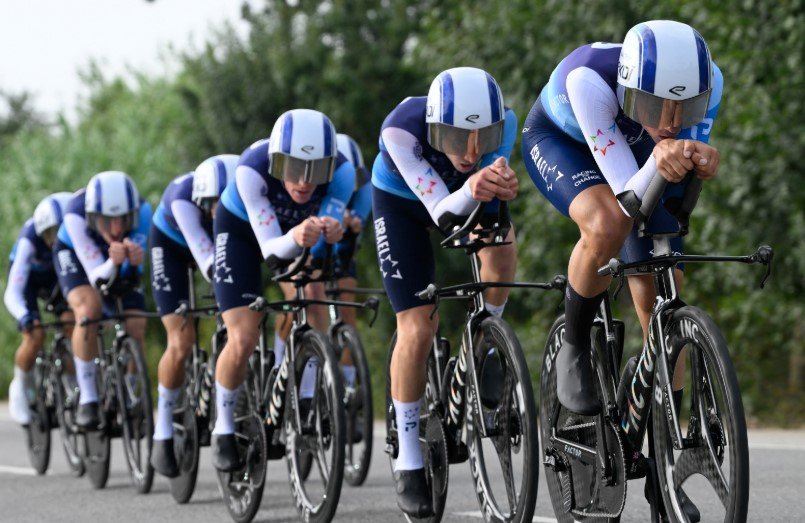cycling team protest