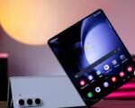 foldable smartphone