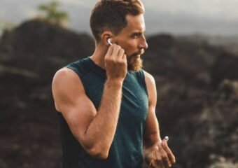 wireless earbuds workout