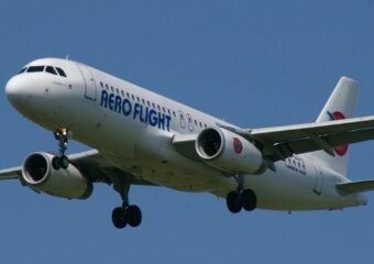 Airbus A320 airplane