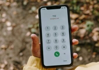 Samsung phone emergency call