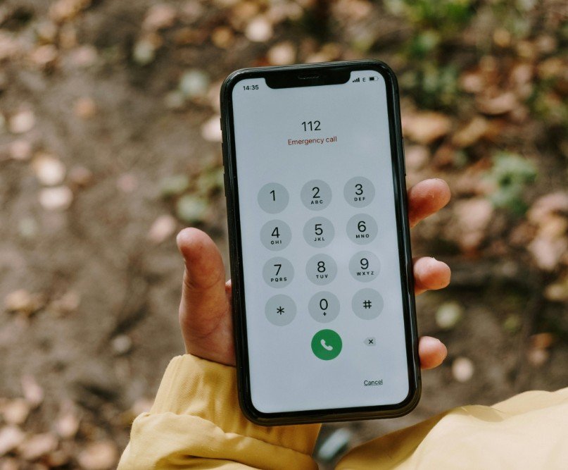 Samsung phone emergency call