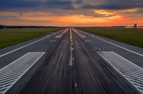 airport runway