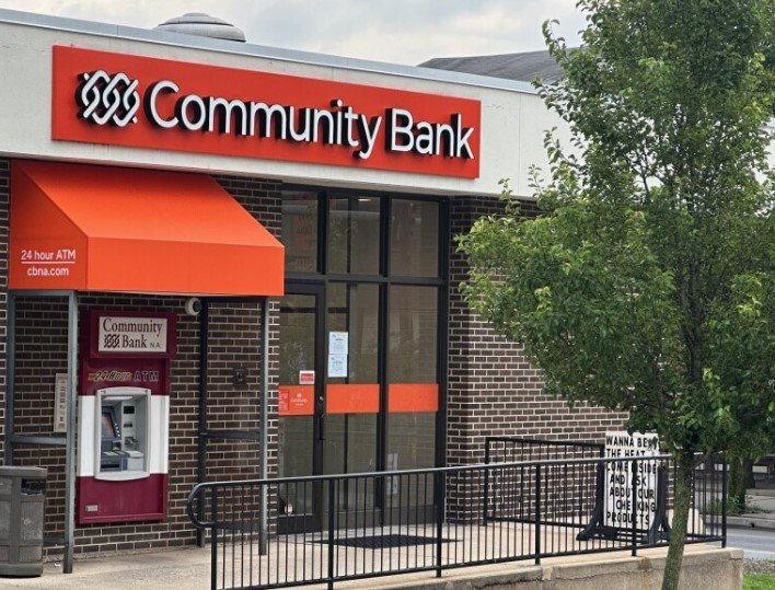 community bank branch