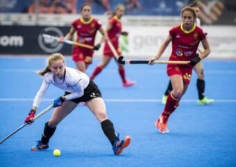 field hockey players