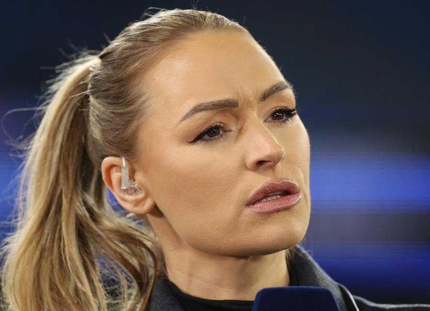 Laura Woods sideline broadcast England