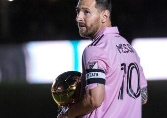 Lionel Messi Kolkata football crowd