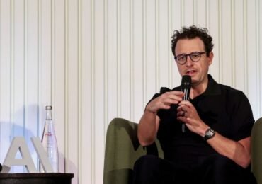 Hegseth Threatens to Seize Anthropic Tech in AI Standoff