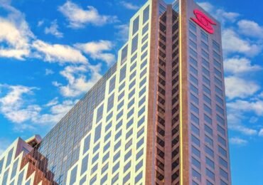 Scotiabank Profits Boosted by Wealth Sector as Credit Risks Loom