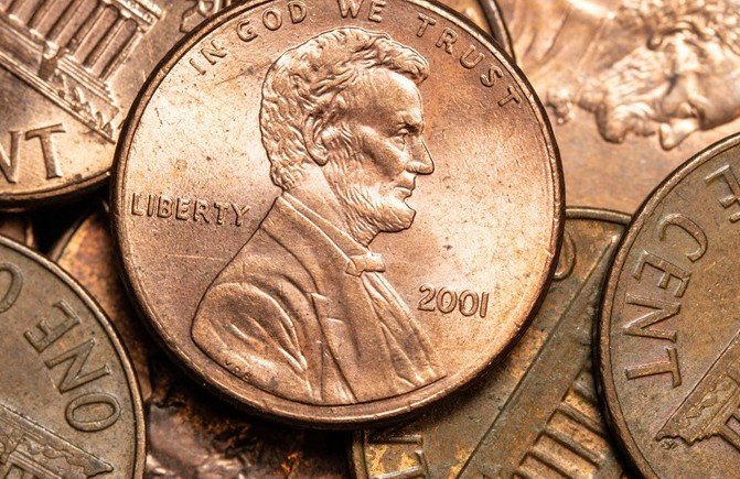 U.S. Penny Production Ends, Community Banks Face Cash Handling Chaos