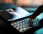 BlackBerry-style QWERTY keyboard smartphone revival hits niche buyers in 2026.