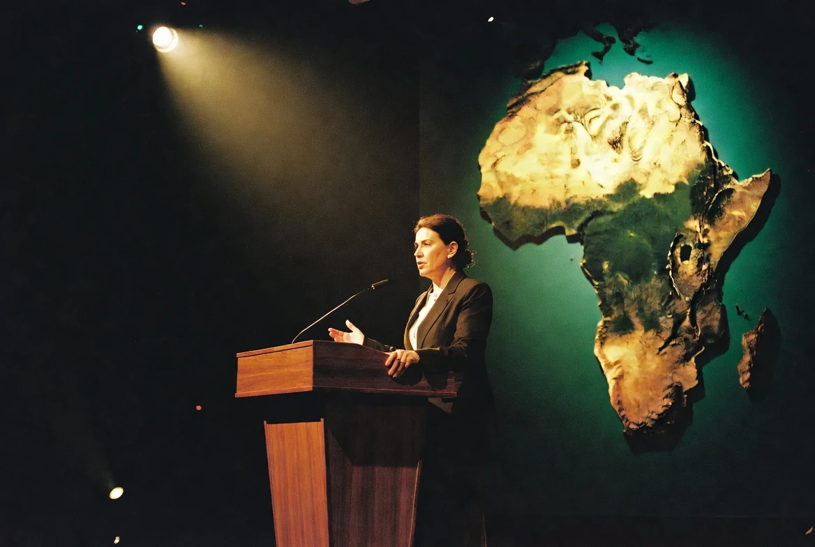Houda Ghozzi at Open Startup Science Road announcement in Tunis