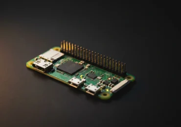 A $20 Raspberry Pi Keeps DNS Queries Off Google’s Servers