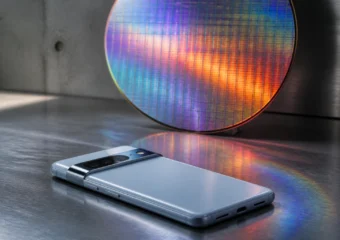 Google Pixel Tensor G5 chip performance gap versus Snapdragon