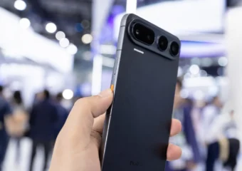 Nubia NaviX Ultra AI agent smartphone WAIC 2026 SAIL award