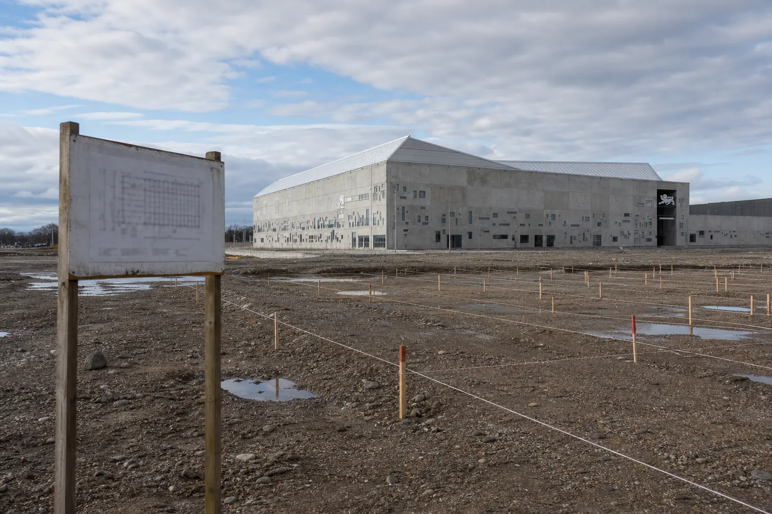 Tallinn Lasnamäe Olympic swimming pool construction site near Tondiraba Ice Hall